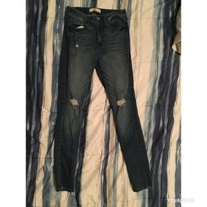 Hollister jeans